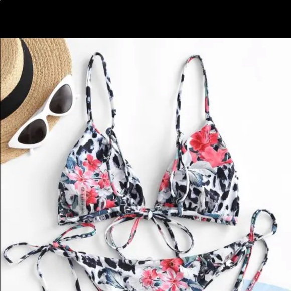 Floral Leopard Tie String Bikini - Picture 2 of 3